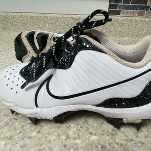 Nike Black & White Running Shoe with Nike Swoosh